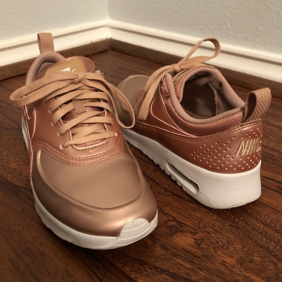 RARE Rose Gold Nike Thea - EXCELLENCE condition - Picture 2 of 5
